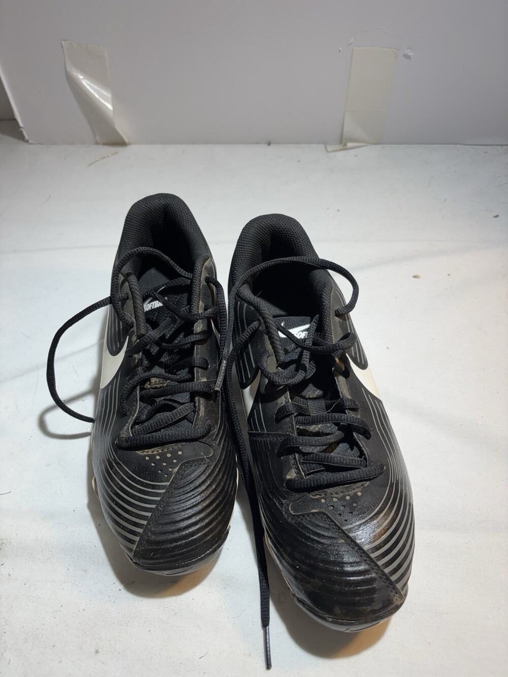 Nike Womens Softball Cleats A07920-009 Black/White sz 8